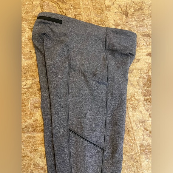 Lululemon Leggings size 4 - Picture 6 of 9
